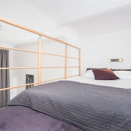 - Old Town Apartamento *