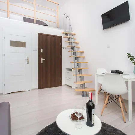 - Old Town Apartman Krakkó